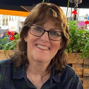 Meet your Posher, Elizabeth